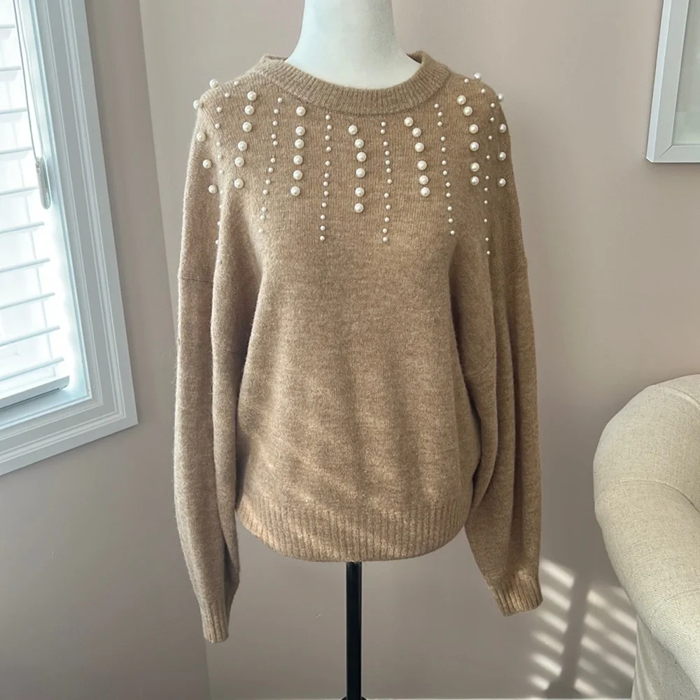 H&M l Long Sleeve Sweater with Faux Pearl Detail. - Picture 1 of 8